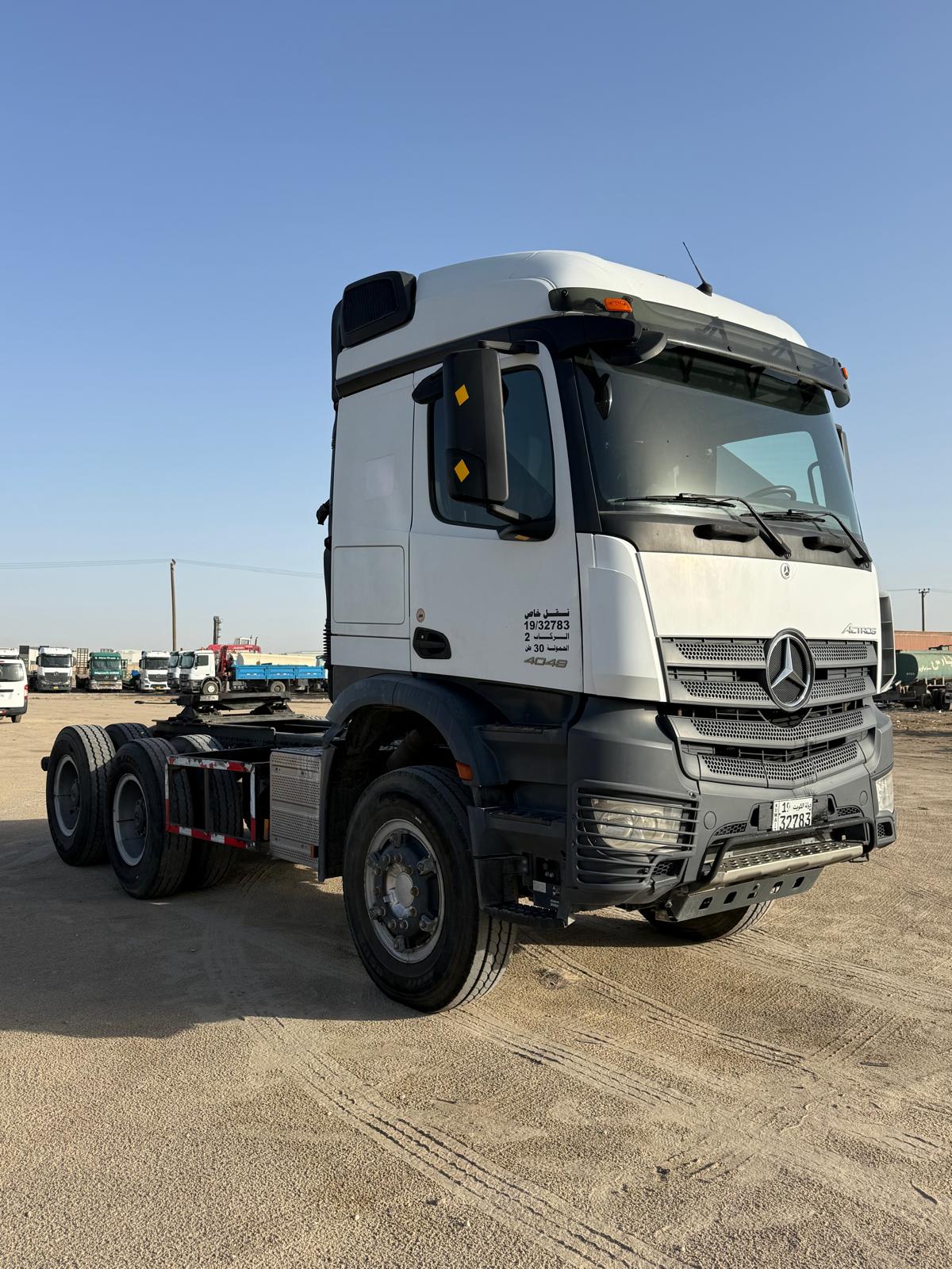 Mercedes head truck - 2