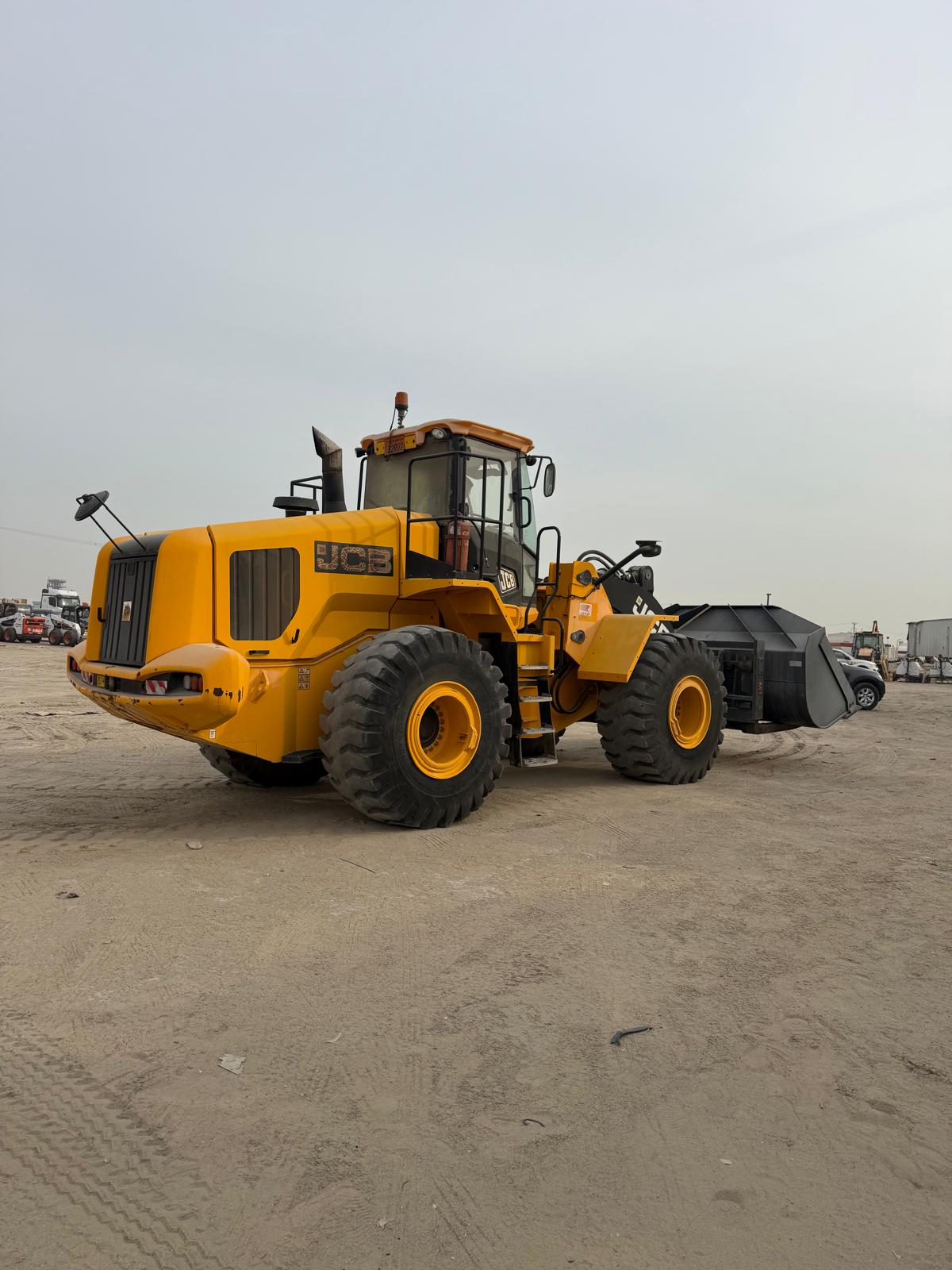 جي سي بي لودر - 3